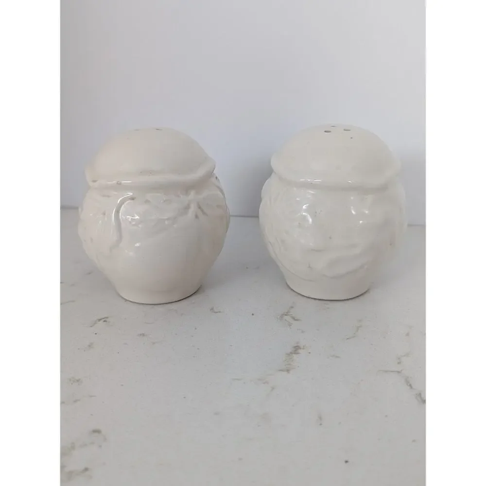 Savoir Vivre Fruit Promenade White Salt And Pepper Set